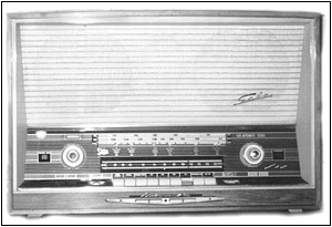 The Saba Model 400/10T table radio.