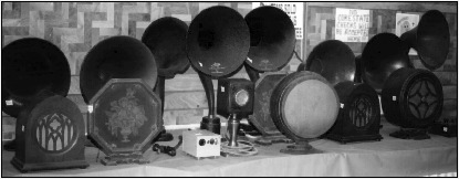 Early 1930s Turner microphone and assorted radio speakers.